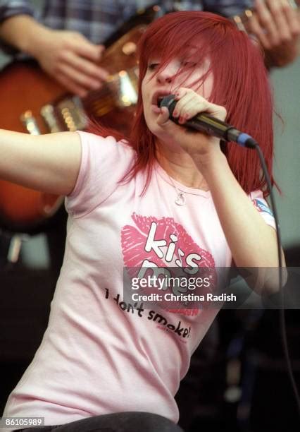 106 Hayley Williams Hot Stock Photos & High